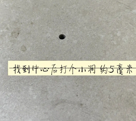 西盟瓷砖空鼓维修公司专业解答在瓷砖铺贴过程中，如果砂料搅拌不均匀，将会带来以下问题